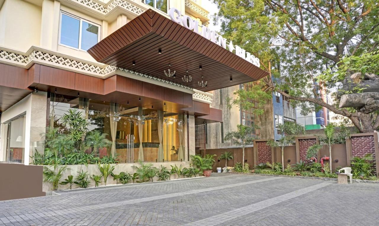 Treebo Premium Golden Bliss Trimurti Nagar Square Nagpur Exterior photo