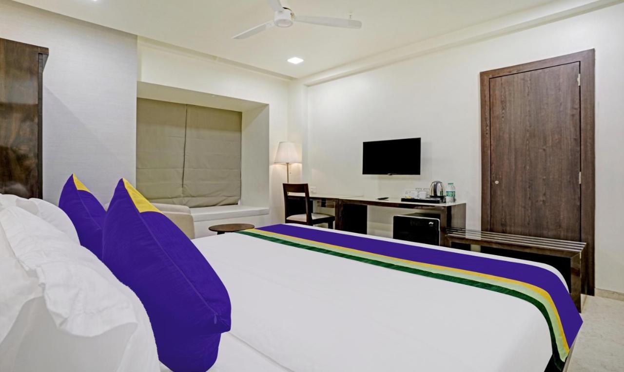 Treebo Premium Golden Bliss Trimurti Nagar Square Nagpur Exterior photo