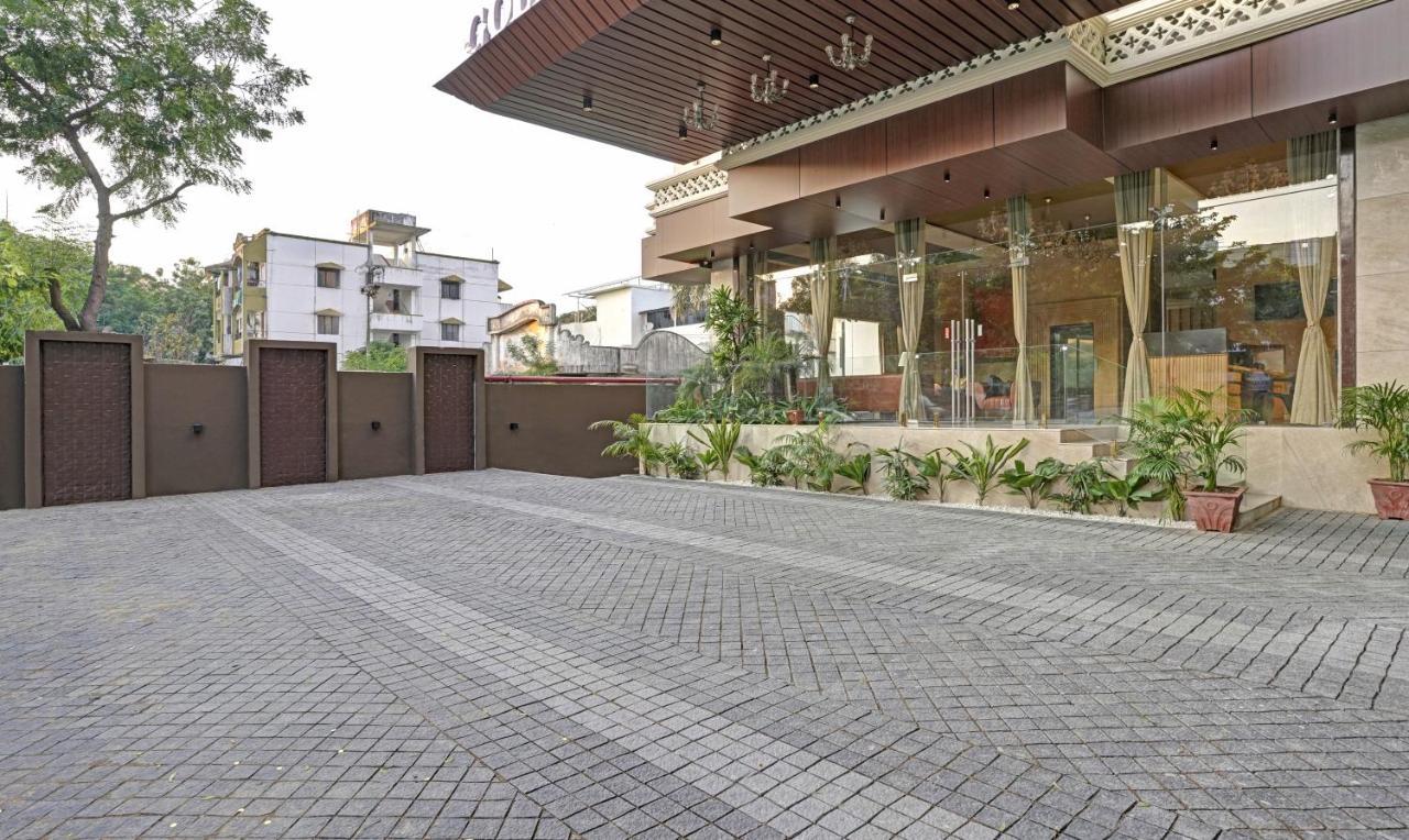 Treebo Premium Golden Bliss Trimurti Nagar Square Nagpur Exterior photo
